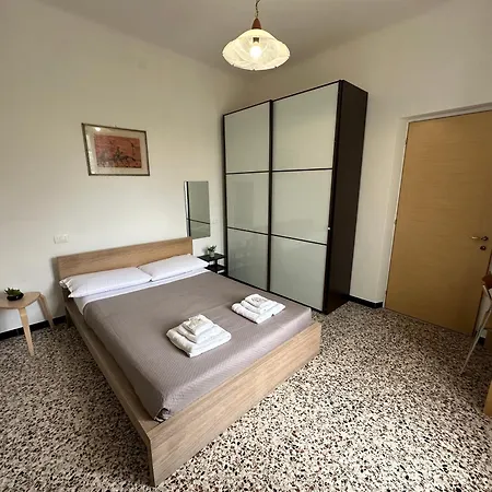 Dionisio - 5 Terre Apartment La Spezia